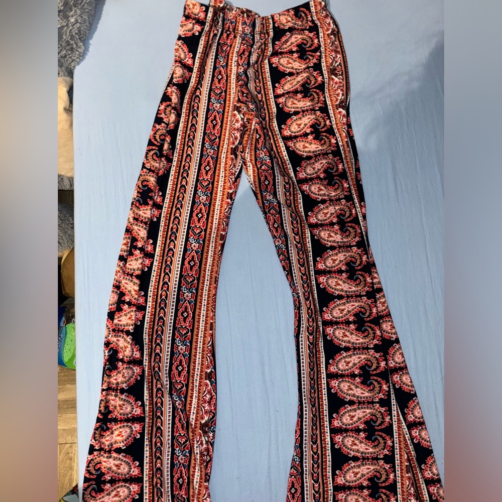 Size medium stretch pants
